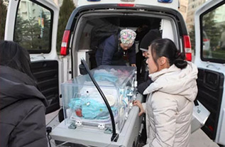 鹿寨县妇婴监护型护送