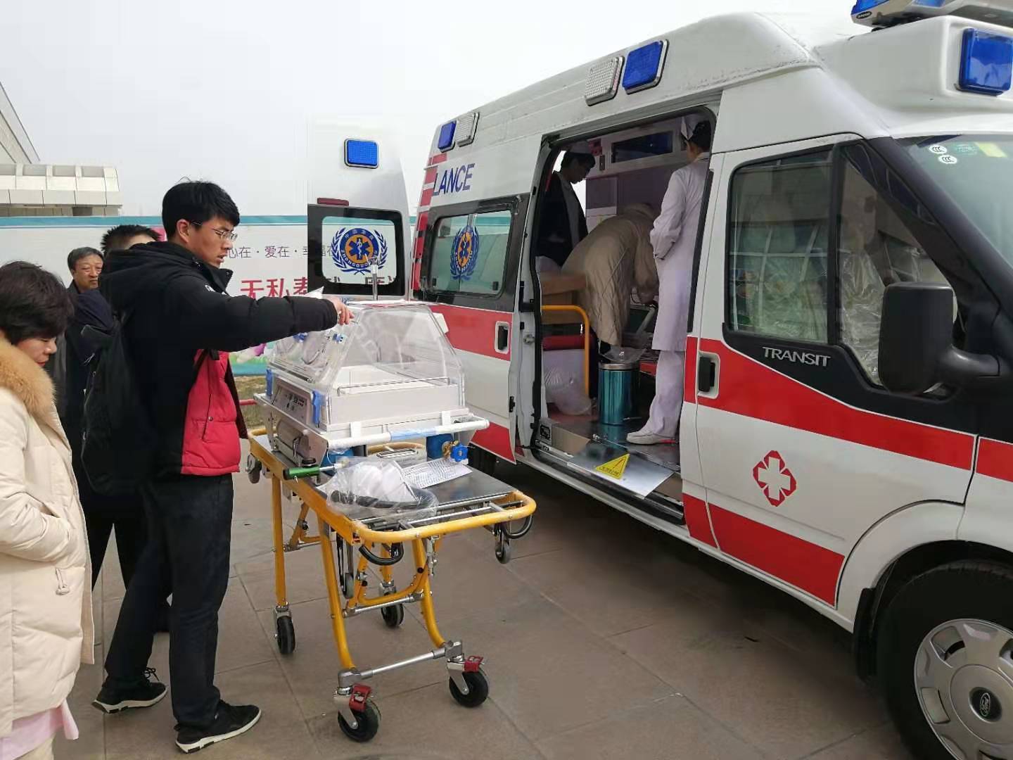 鹿寨县救护车转院